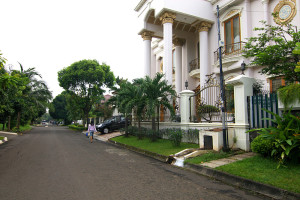 Lingkungan-Pondok-Indah-3-ok